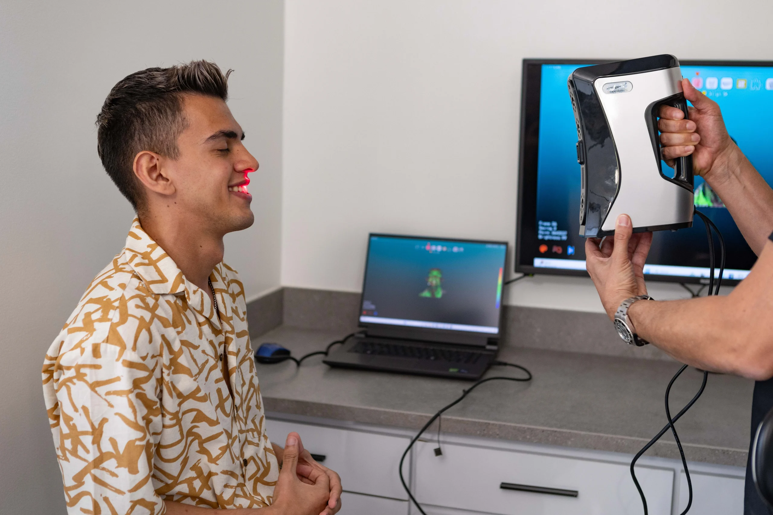 Dental implants technology